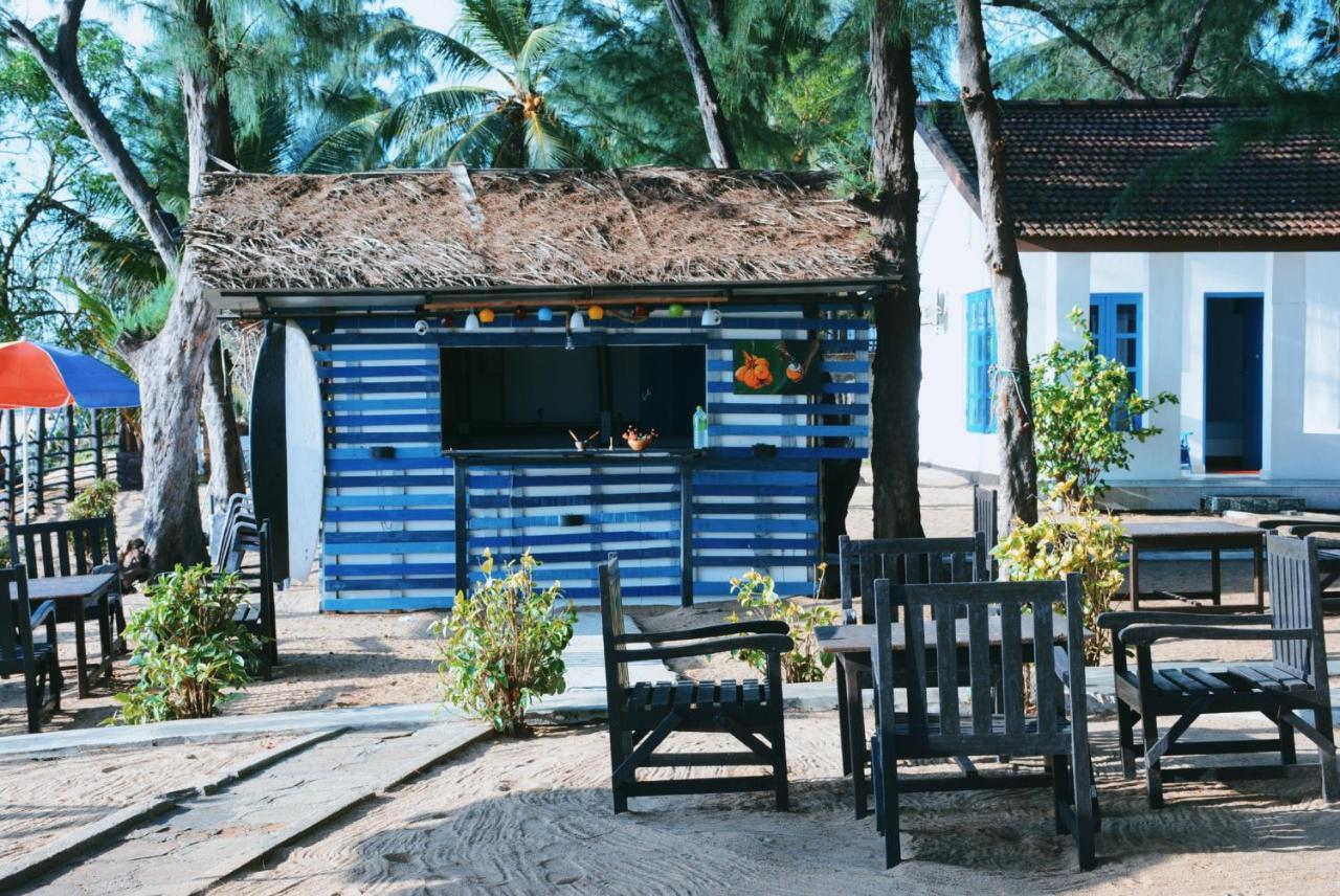 Tsunami Beach Hotel Arugam Bay Exterior photo