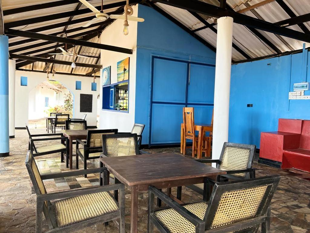 Tsunami Beach Hotel Arugam Bay Exterior photo